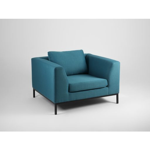 Skandináv design Amb 3 személyes kanapé fém