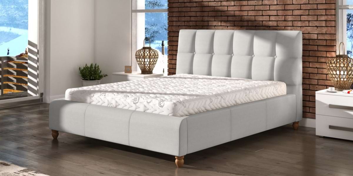 Aston kárpitozott ágy fehér színben