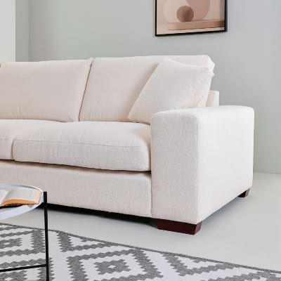 Minimalista kanapé: egyenes vonalak